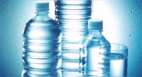 Немски учени: Водата в пластмасовите бутилки съдържа 25 000 химикала