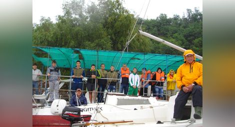16 млади капитани получиха книжки за лодки и ветроходи