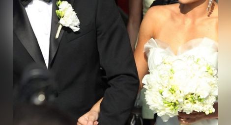 Младоженец саботира сватбата си със съобщение за бомба