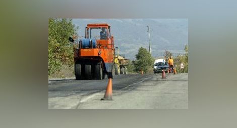 Над 900 км пътища ще се ремонтират с 480 млн. евро до 2017 г.