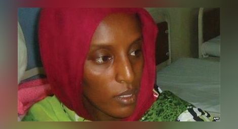 Арестуваха освободената суданска християнка, докато опитвала да напусне Судан