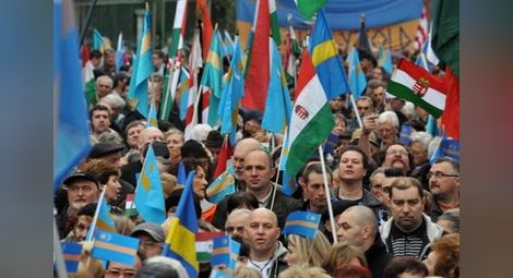 Унгарците в Румъния искат автономия