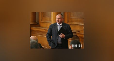 Станишев се отказа от депутатския си имунитет