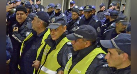 Недоволство сред полицаите спря заповед на МВР шефа