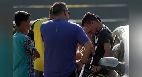 10 футболисти загинаха след при пожар по време на тренировка в Бразилия