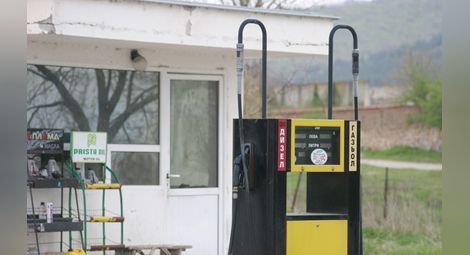 Бензиностанции масово нарушават закона заради газови бутилки
