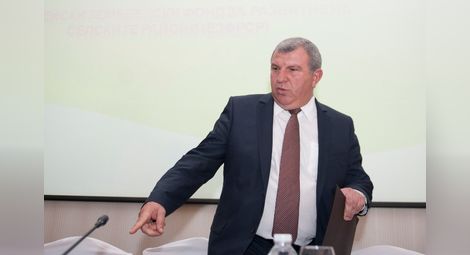 Министър Греков удари тежко на прощаване „Образцов чифлик“