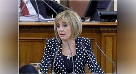 Мая Манолова: Ако получа номинация за шеф на БСП, ще я приема