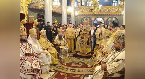 Синодът бойкотира церемония на Николай