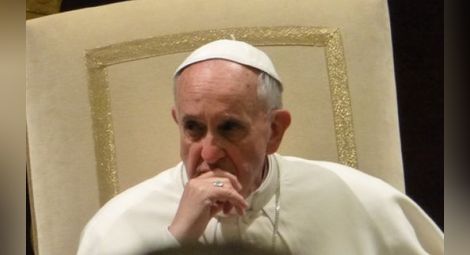 Мафията вдигна мерника на папа Франциск