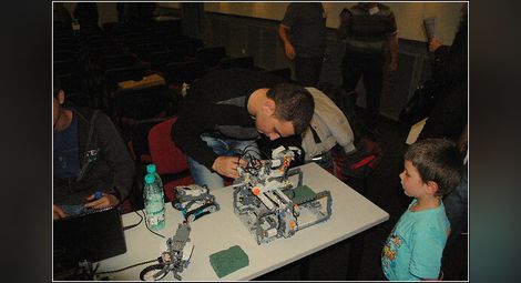 Клуб „Роботика“ със седем призови места от състезание