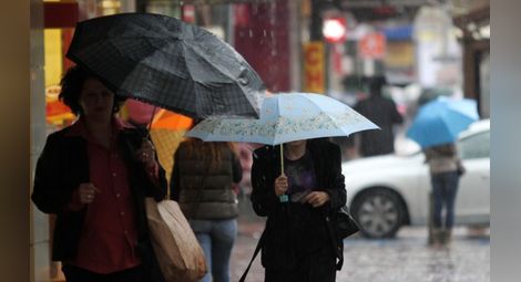 Жълт код в Западна България за обилни валежи