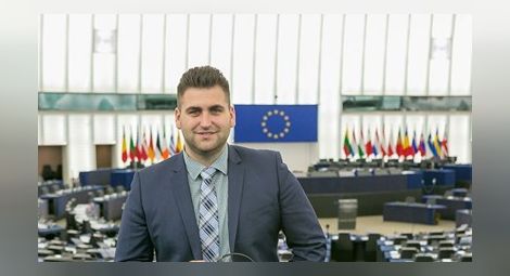 В момента България се бори за 4 милиарда повече от ЕС до 2027 г. - общо 18