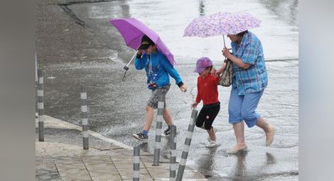Климатолог: Още седмица дъжд, август твърдо ще е летен