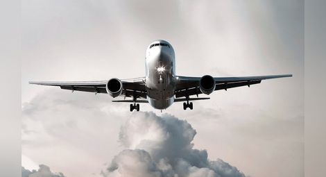 Пиянски инцидент в самолет сплаши пътниците