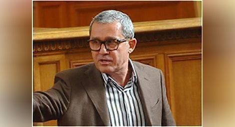 Йордан Цонев: Пеевски ще се завърне в парламента