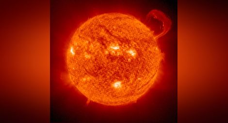 НАСА откри поток от плазма в Слънцето