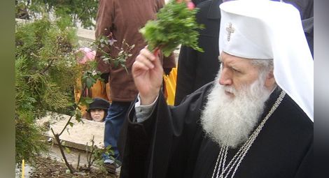 Дядо Неофит след литургия в Разград: Църковният мир ще се възцари отново!