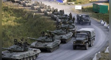 Русия струпа 45-хилядна армия по границата с Украйна!