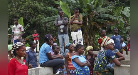 Селяни в Либерия зазиждат живи болните от ебола