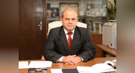 Кметът Стоилов утвърди избирателните секции