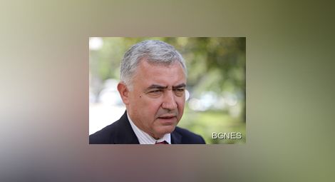 Мерджанов: Президентът застрашава националната сигурност