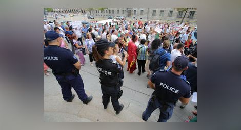 Нови протести срещу случващото се в КТБ