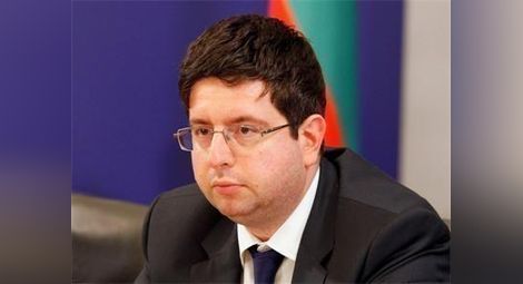 Финансовият министър на Орешарски води листата на ДПС в Търново?