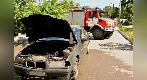 Автомобил се запали в Разград 