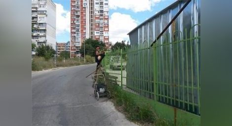 Мъж се наниза на ограда след опит за кражба във Варна