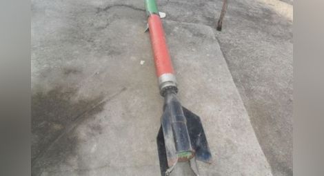 Специалисти умуват паднала ли е ракета върху кола в Пловдив нощес