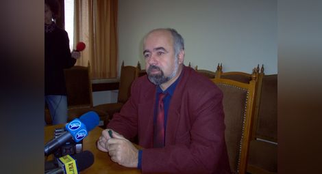 Бившият областен управител Румен Януаров  втори в листата на „Нова алтернатива“