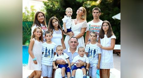 Легендарен руски борец искал пет деца, а се родили десет