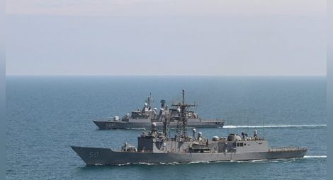 Украйна и НАТО провеждат военни учения в Черно море