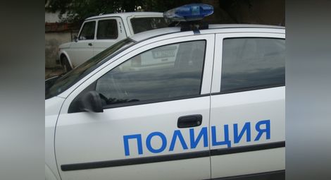 Четири момчета нагло ограбили 19-годишен младеж в „Чародейка“