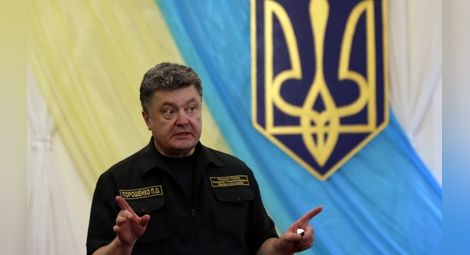 Порошенко обеща Крим да бъде върнат на Украйна