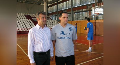 Млад треньор пое руля във волейболния „Дунав“