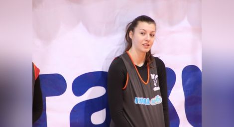 Радина Кордова остава в баскетбола като статистик