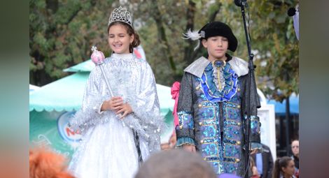 Крал и кралица управляваха усмихнатия карнавален Русе