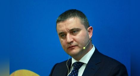 Горанов: Няма допълнителни пари за борба с насекомите