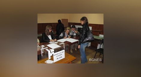 Изборният ден в Русенско започна нормално