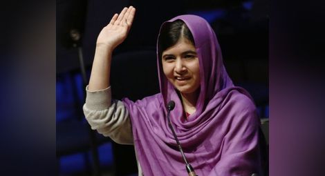 Оцелялата след покушение на талибани Малала спечели "Нобел" за мир