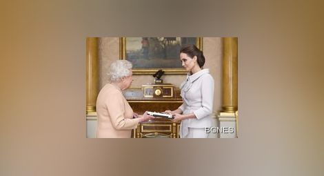 Анджелина Джоли стана почетна дама на кралица Елизабет