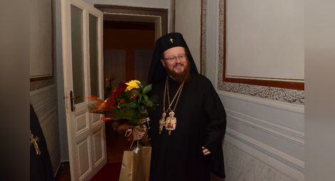 За рождения си ден митрополит Наум отвори неотваряна от 70 години врата