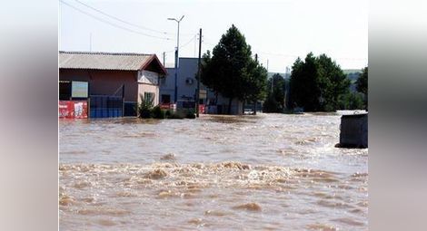 Опасност от преливане на реките във Великотърновска област