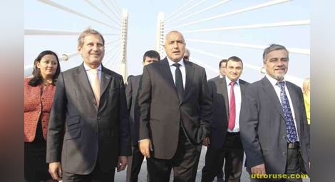 Борисов, Понта и Хаан на разходка по "Дунав мост 2"