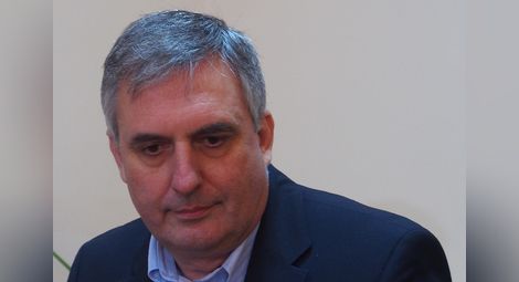 Ивайло Калфин: Ще търсим начин да има коледни добавки