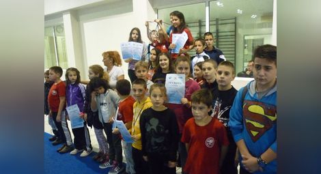 9 медала за „Далян“ на плувен турнир в Добрич