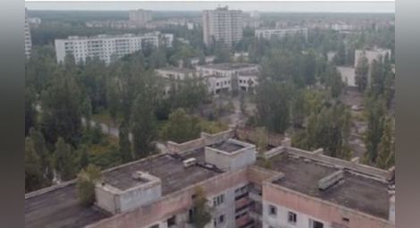 Дрон снима призрачния град до Чернобилската АЕЦ (ВИДЕО)