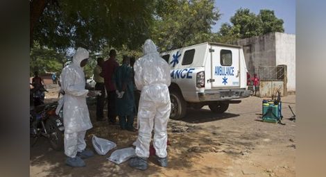 ЕС: Нужни са 5000 лекари за борба срещу ебола